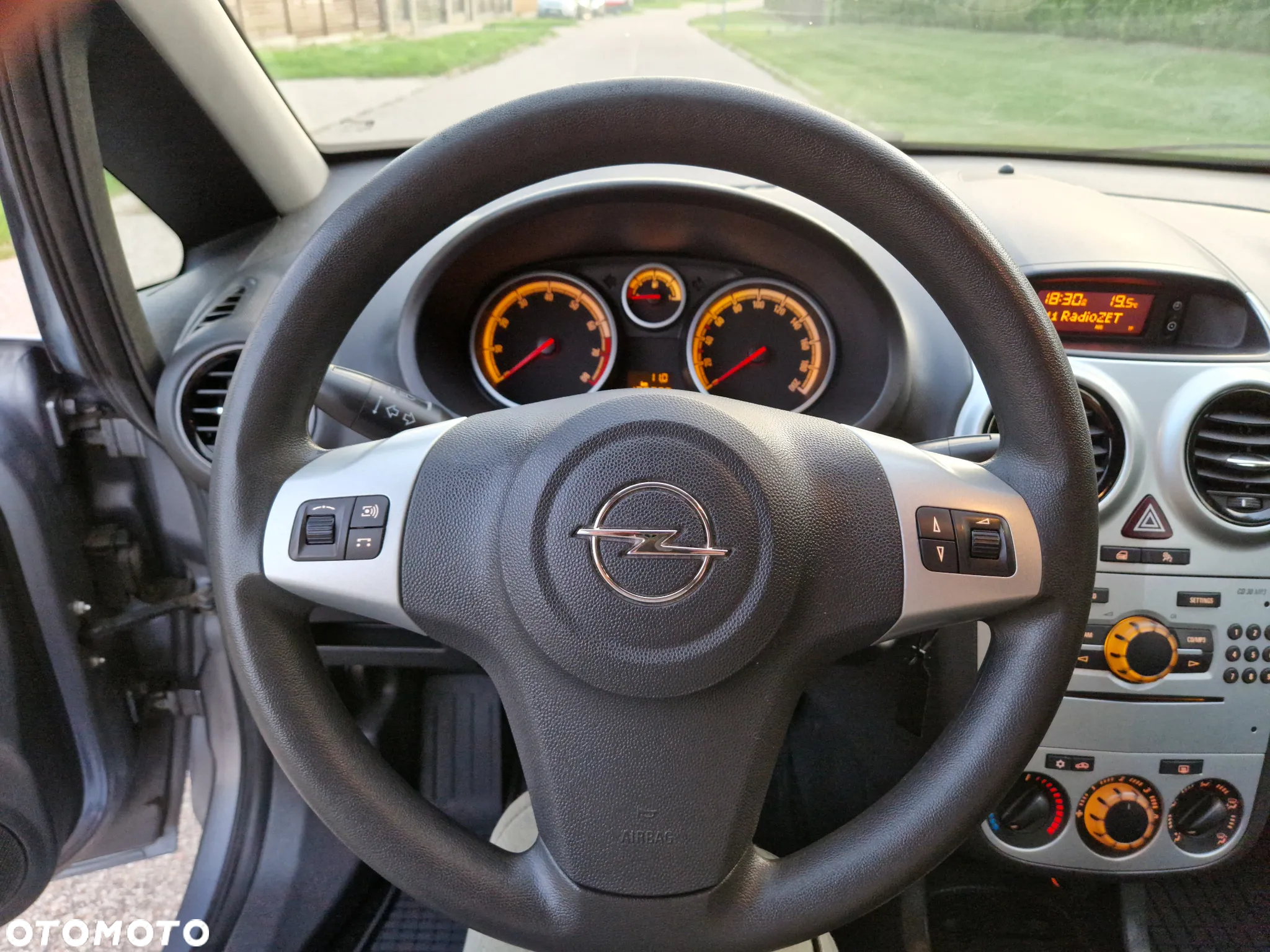 Opel Corsa - 8