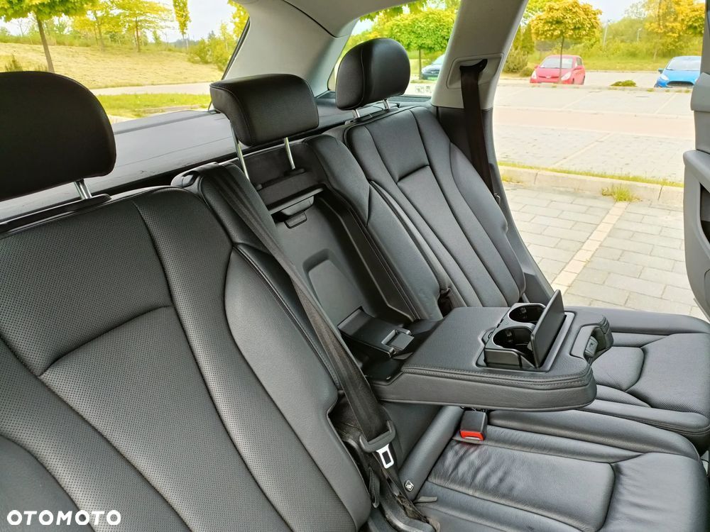 Audi Q7 - 16