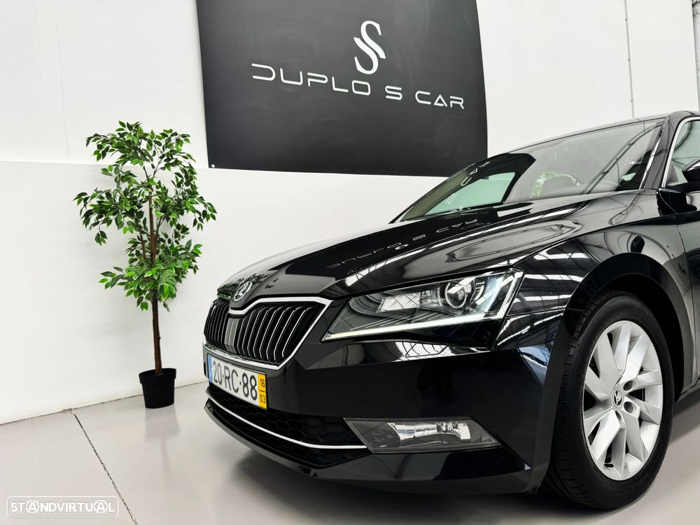 Skoda Superb 2.0 TDI Laurin&Klement DSG - 3