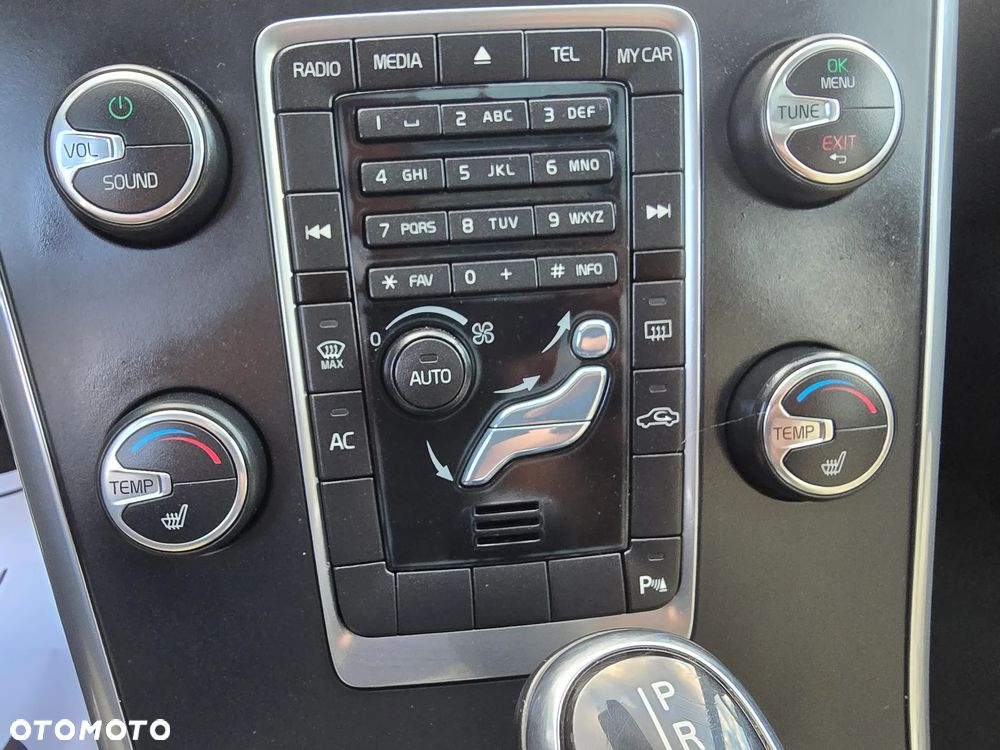 Volvo XC 60 T5 Geartronic Summum - 36