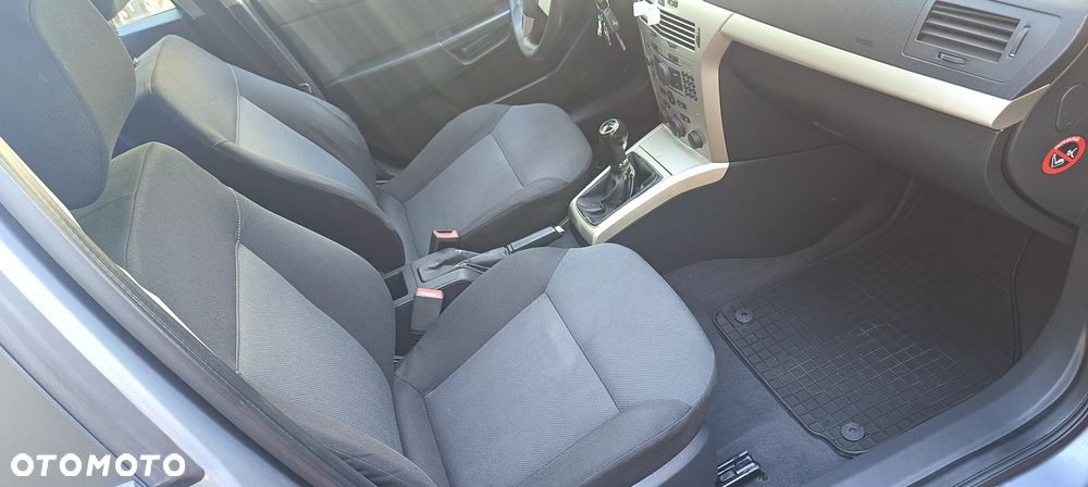 Opel Astra 1.4 Start - 4