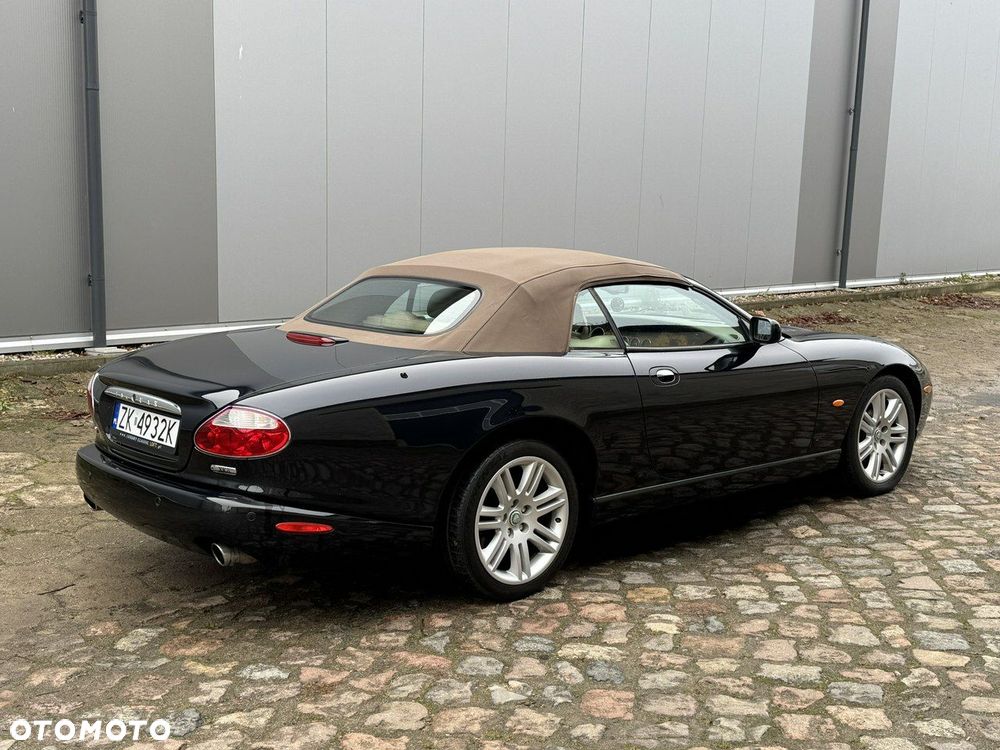 Jaguar XK8 - 7
