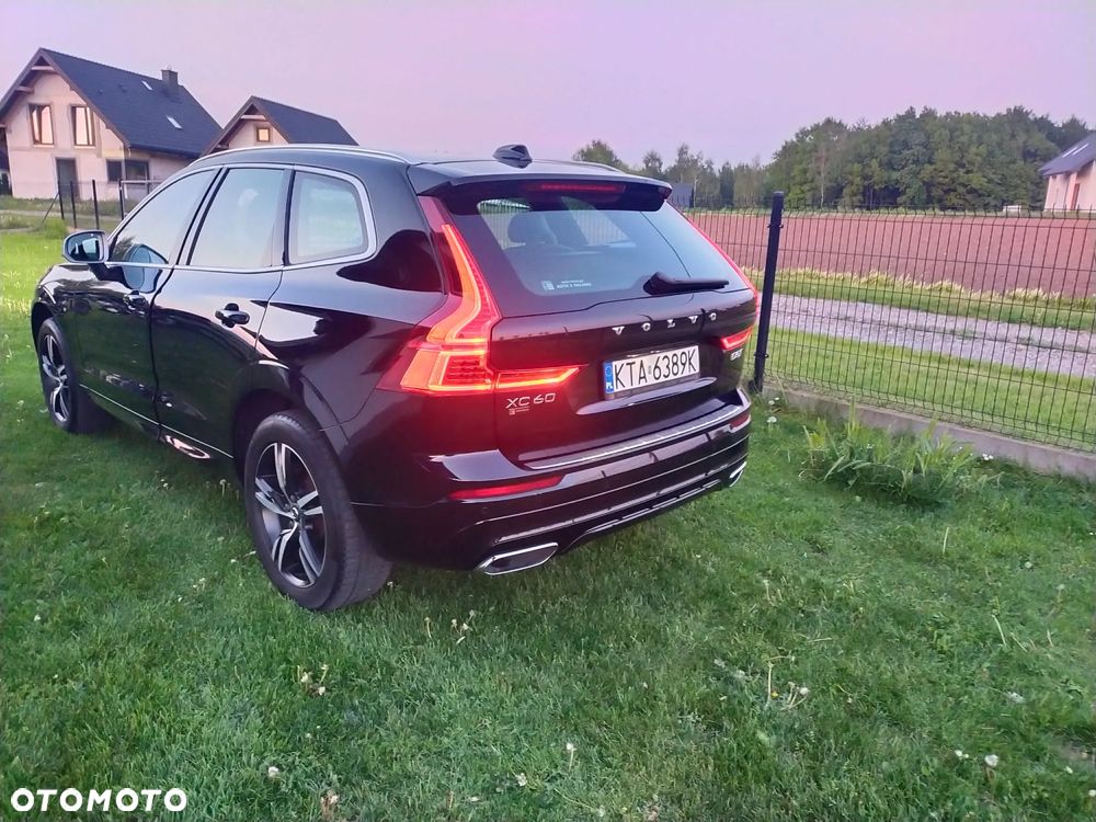 Volvo XC 60 D5 SCR AWD R-Design - 6