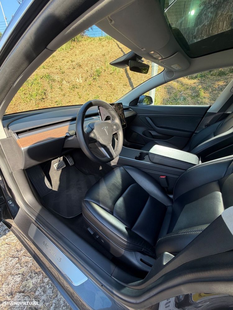 Tesla Model 3 Long Range AWD Dual Motor — fotografia 13