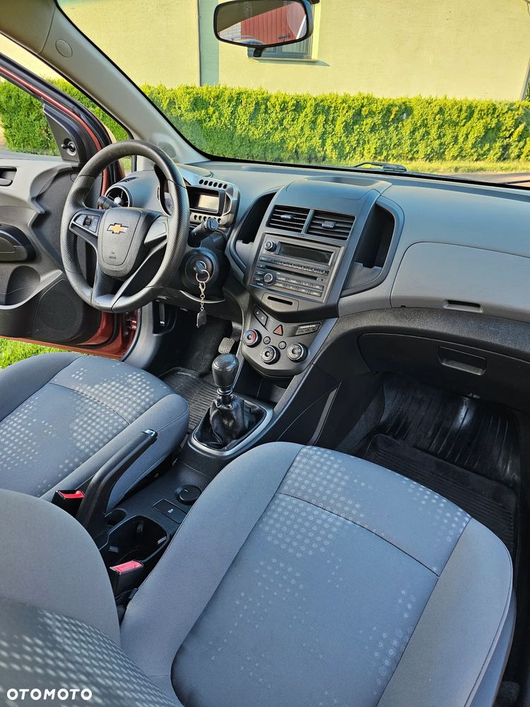 Chevrolet Aveo - 9
