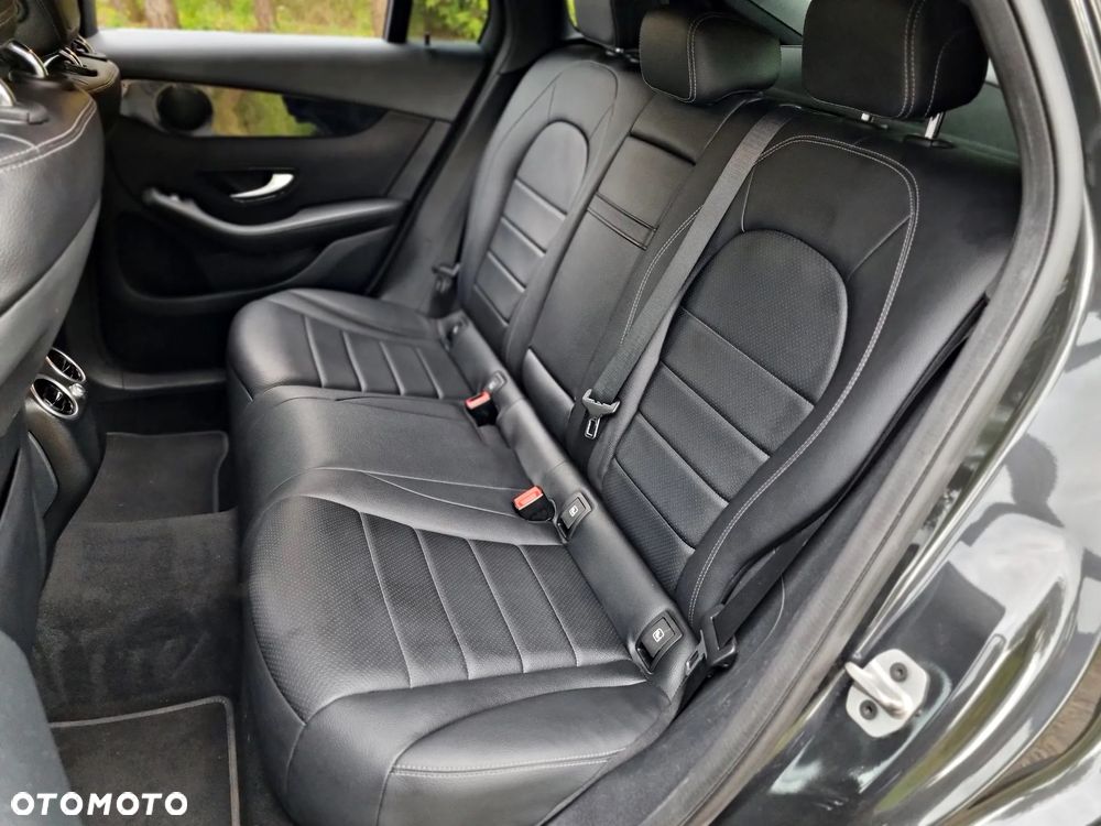 Mercedes-Benz GLC 200 4Matic 9G-TRONIC - 26