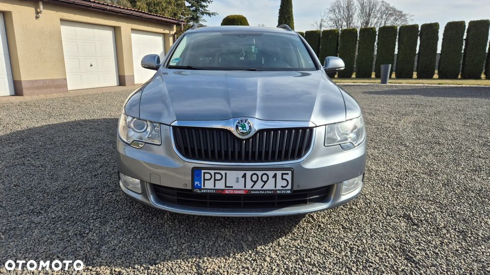 Skoda Superb 2.0 TDI DSG Exclusive - 9