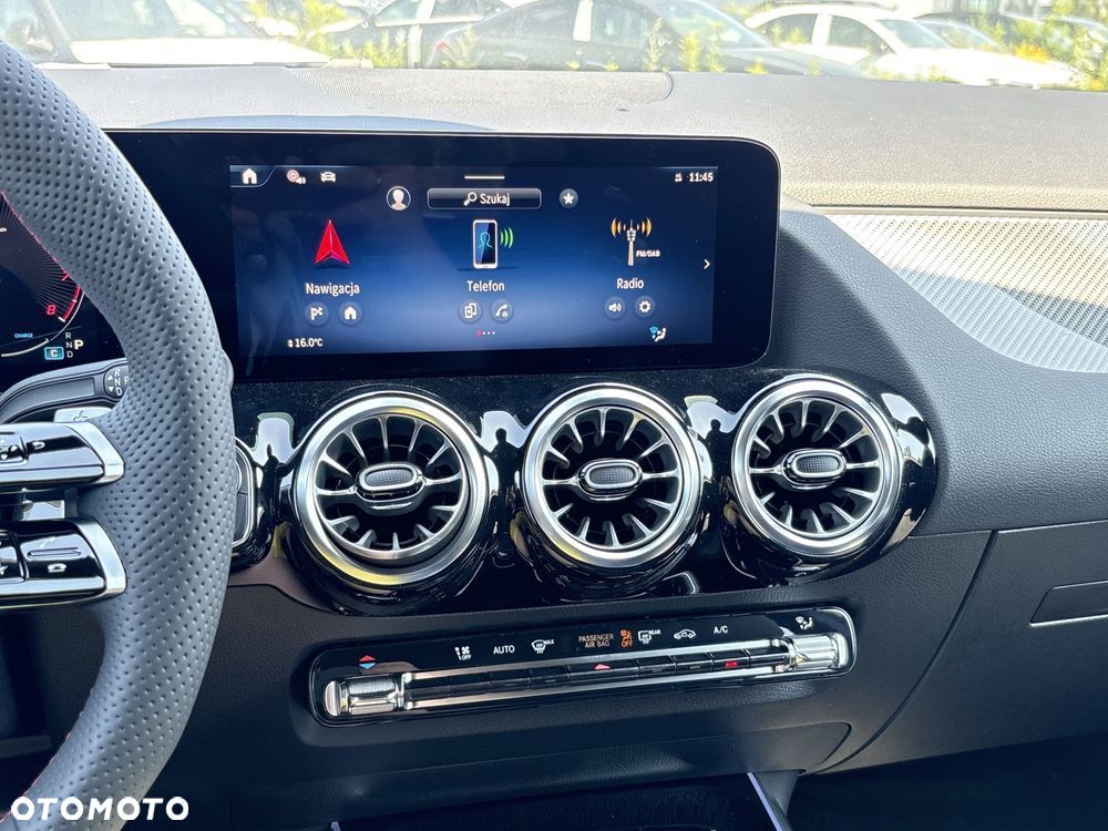Mercedes-Benz GLA 220 mHEV 4-Matic AMG Line 8G-DCT - 16