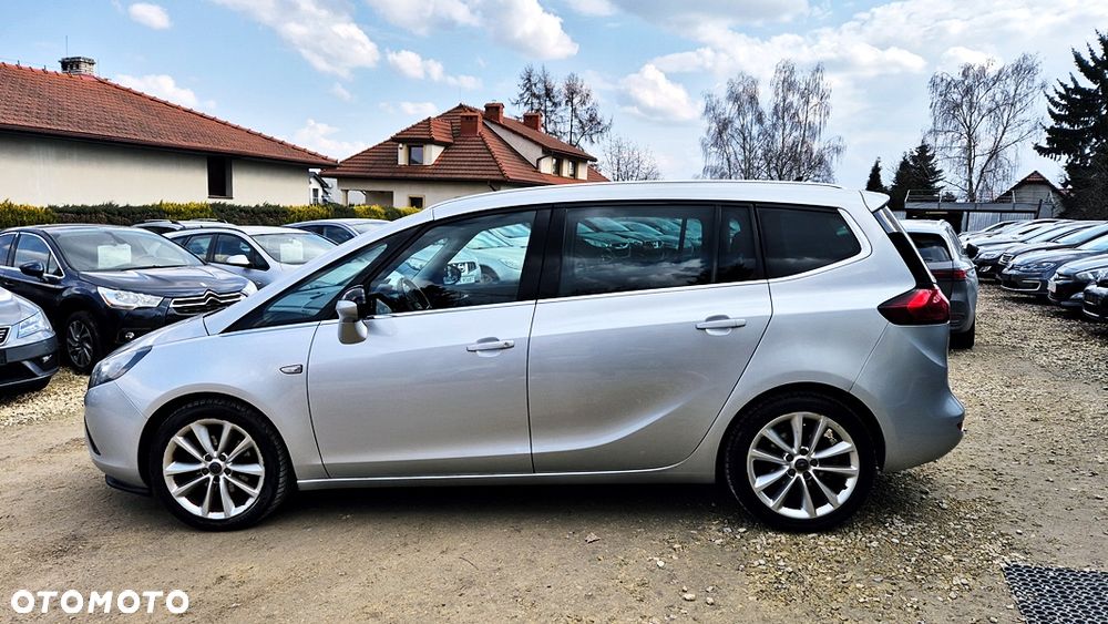 Opel Zafira 1.4 T Cosmo - 24