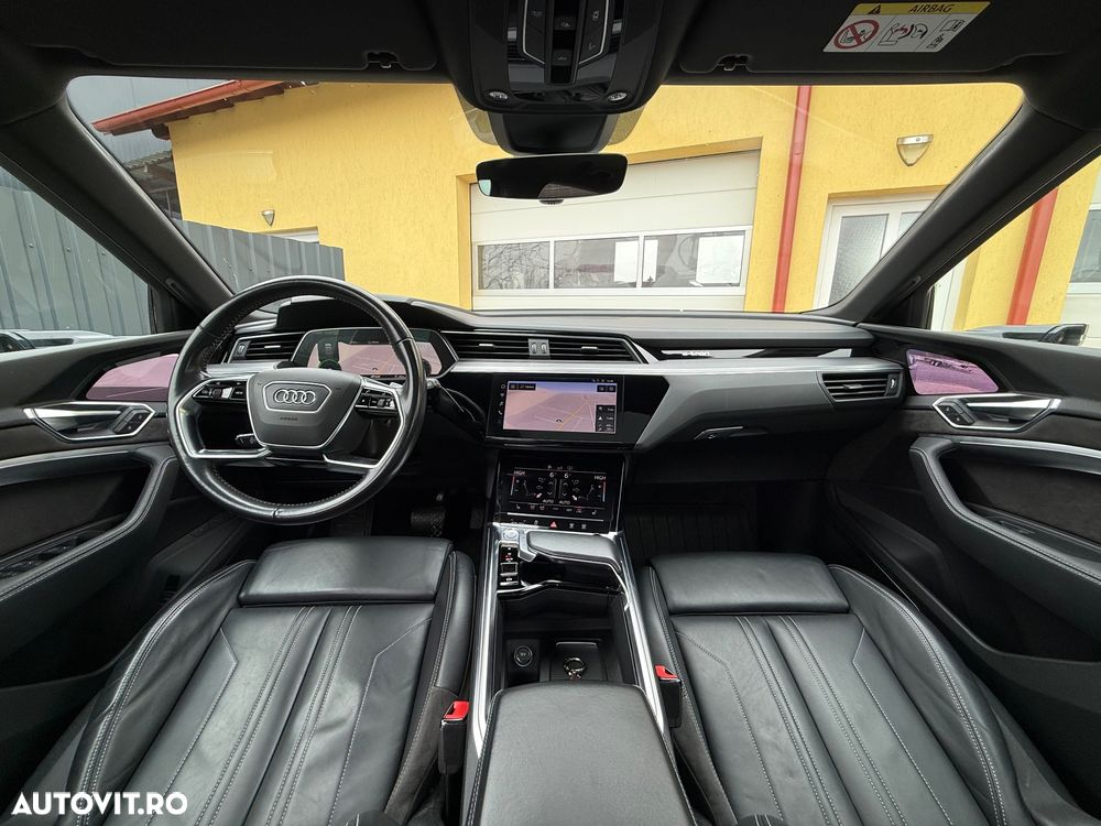 Audi e-tron 55 quattro - 30