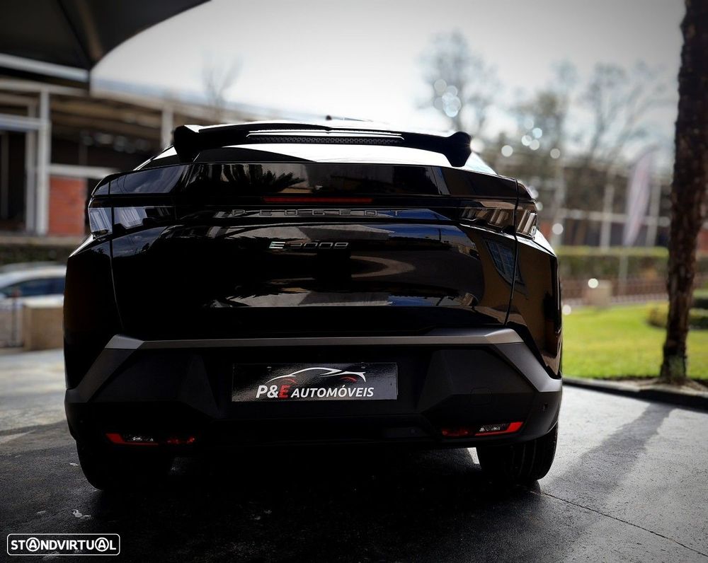 Peugeot E-3008 73 kWh GT - 12