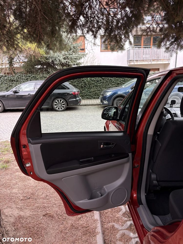 Suzuki SX4 1.6 Premium - 21