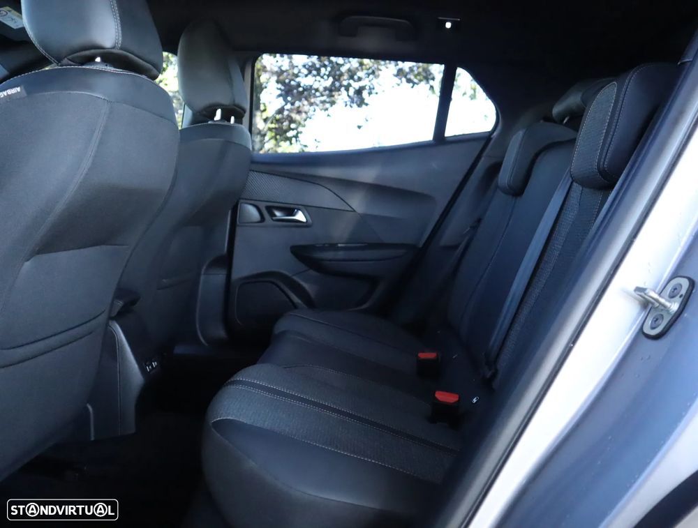 Peugeot 2008 1.2 Allure - 25