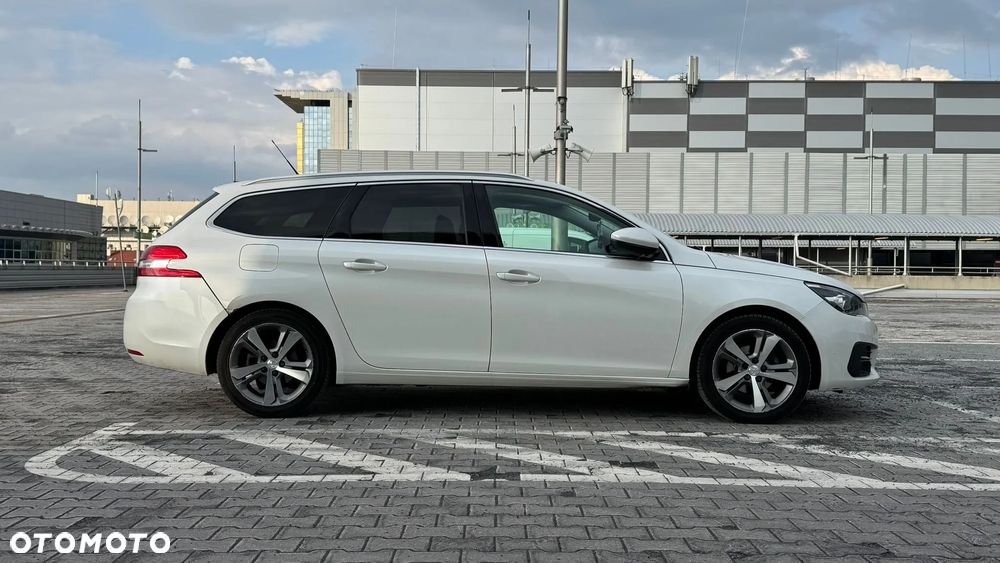 Peugeot 308 BlueHDi 130 EAT8 Stop & Start Tech Edition - 3
