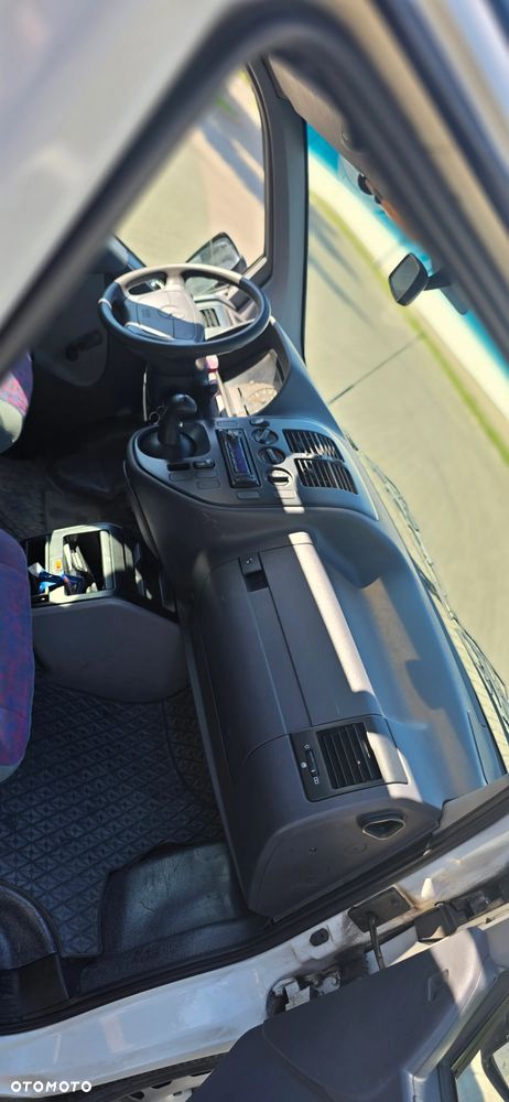 Mercedes-Benz Vito Standard - 10