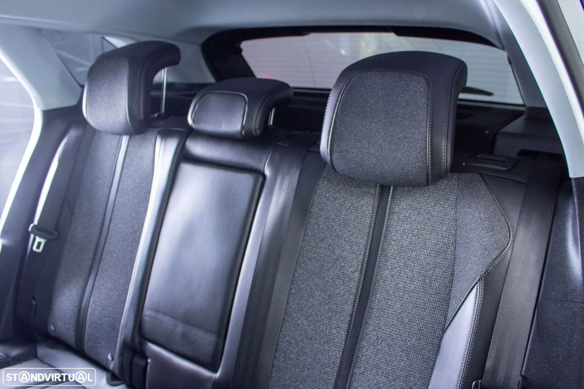 Peugeot 3008 1.2 PureTech Allure EAT8 - 15