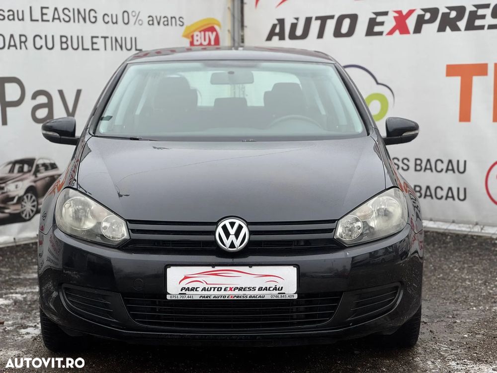 Volkswagen Golf - 10