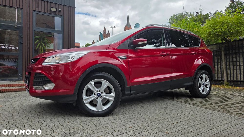 Ford Kuga 2.0 TDCi 2x4 Titanium - 10