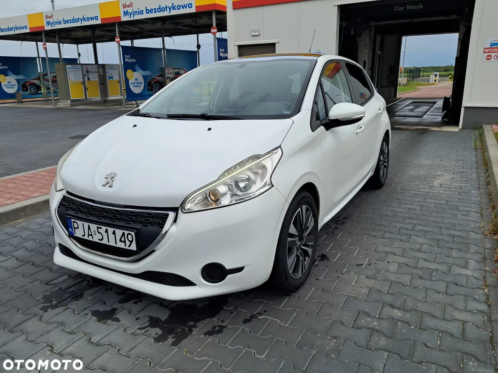 Peugeot 208 1.2 PureTech Allure - 8