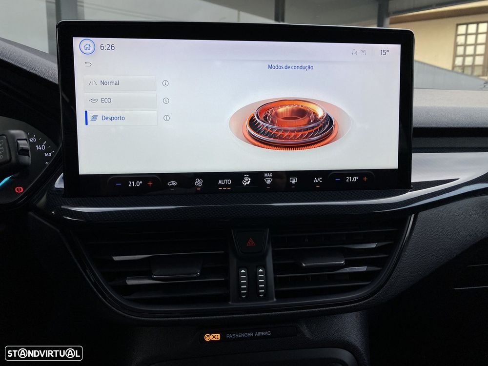 Ford Focus 1.0 EcoBoost MHEV ST-Line - 29