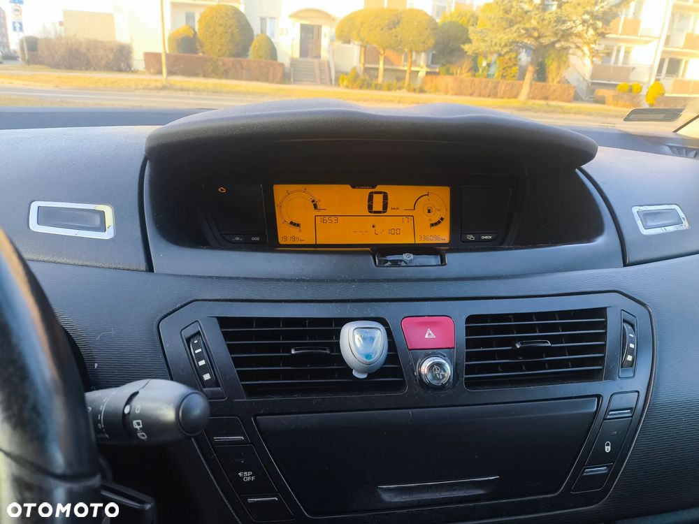 Citroën C4 Picasso 1.6 HDi Impress - 19