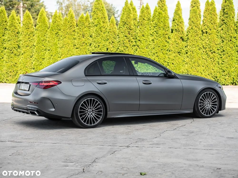 Mercedes-Benz Klasa C 300 d mHEV 4-Matic AMG - 16