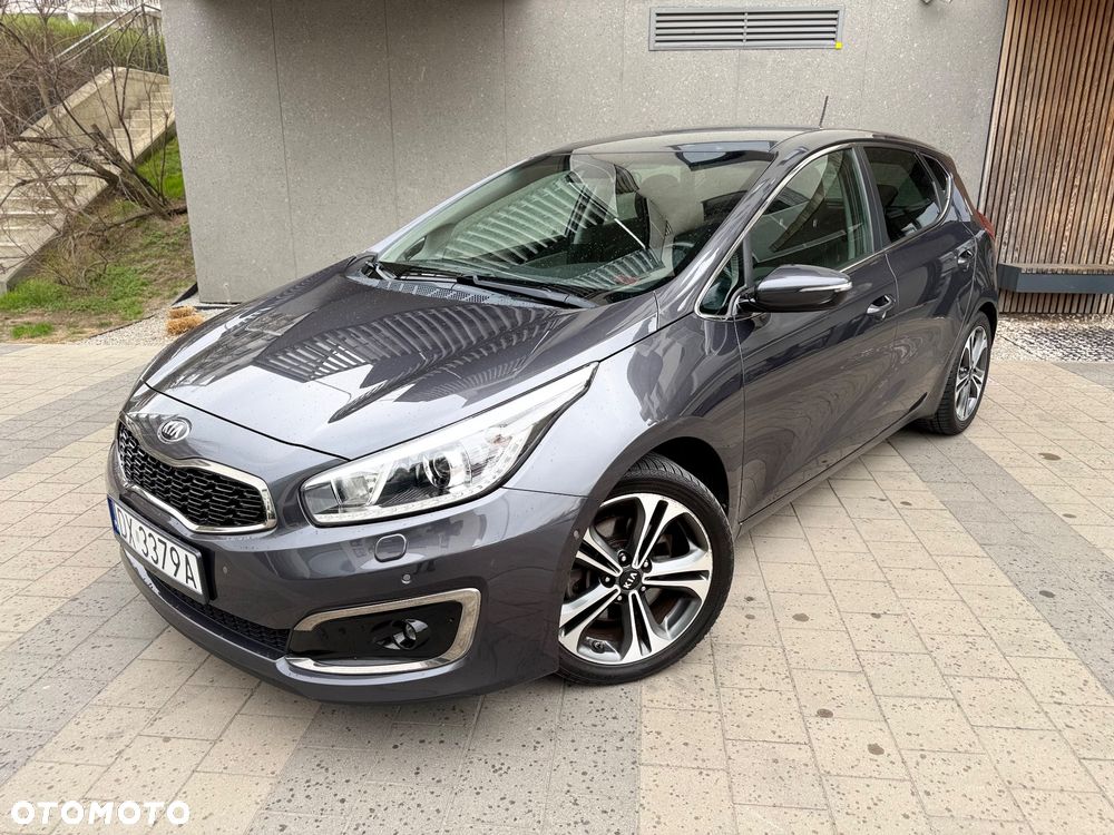 Kia Ceed - 24