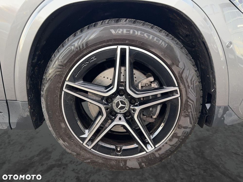 Mercedes-Benz GLA 200 AMG Line - 12