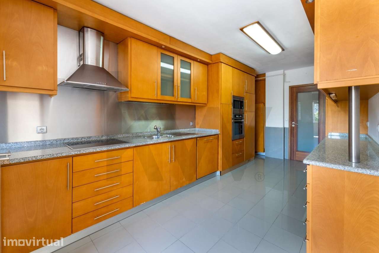 Apartamento T3 com Vista Rio no Peso da Régua - Grande imagem: 4/25
