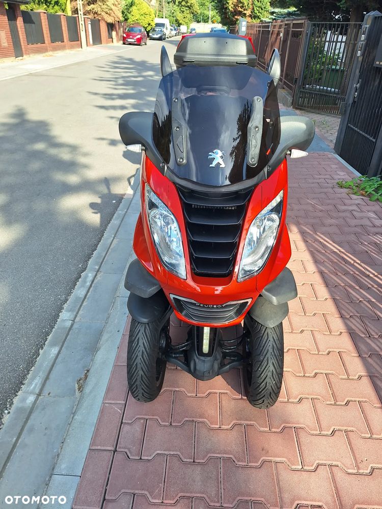 Peugeot Metropolis - 2