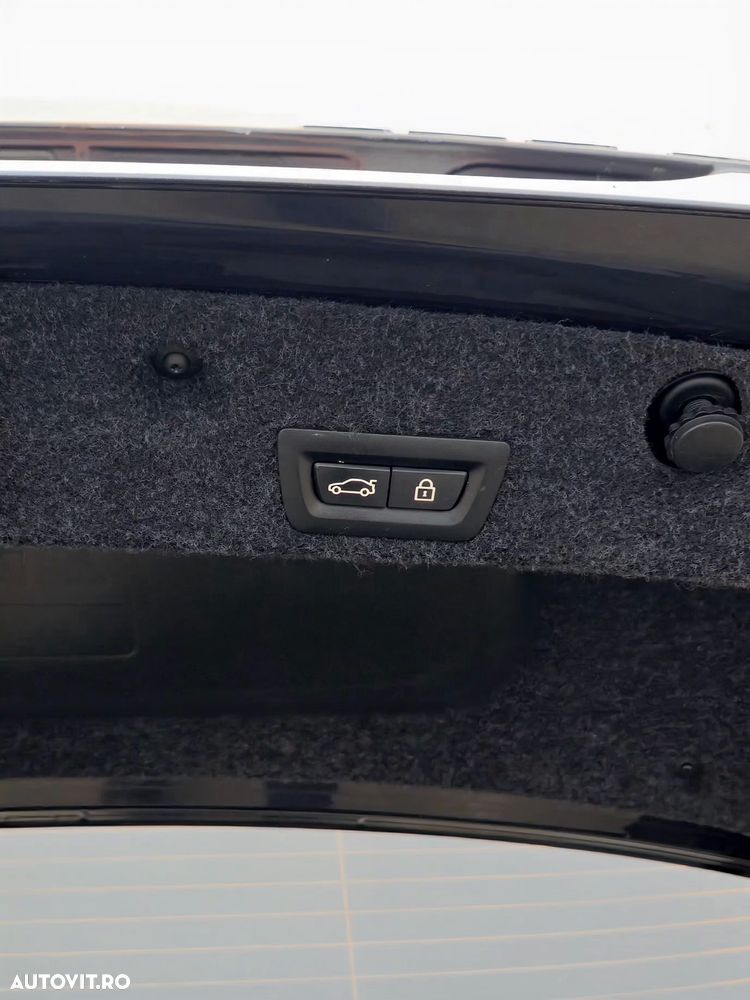 BMW Seria 5 520d xDrive Aut. Luxury Line - 30