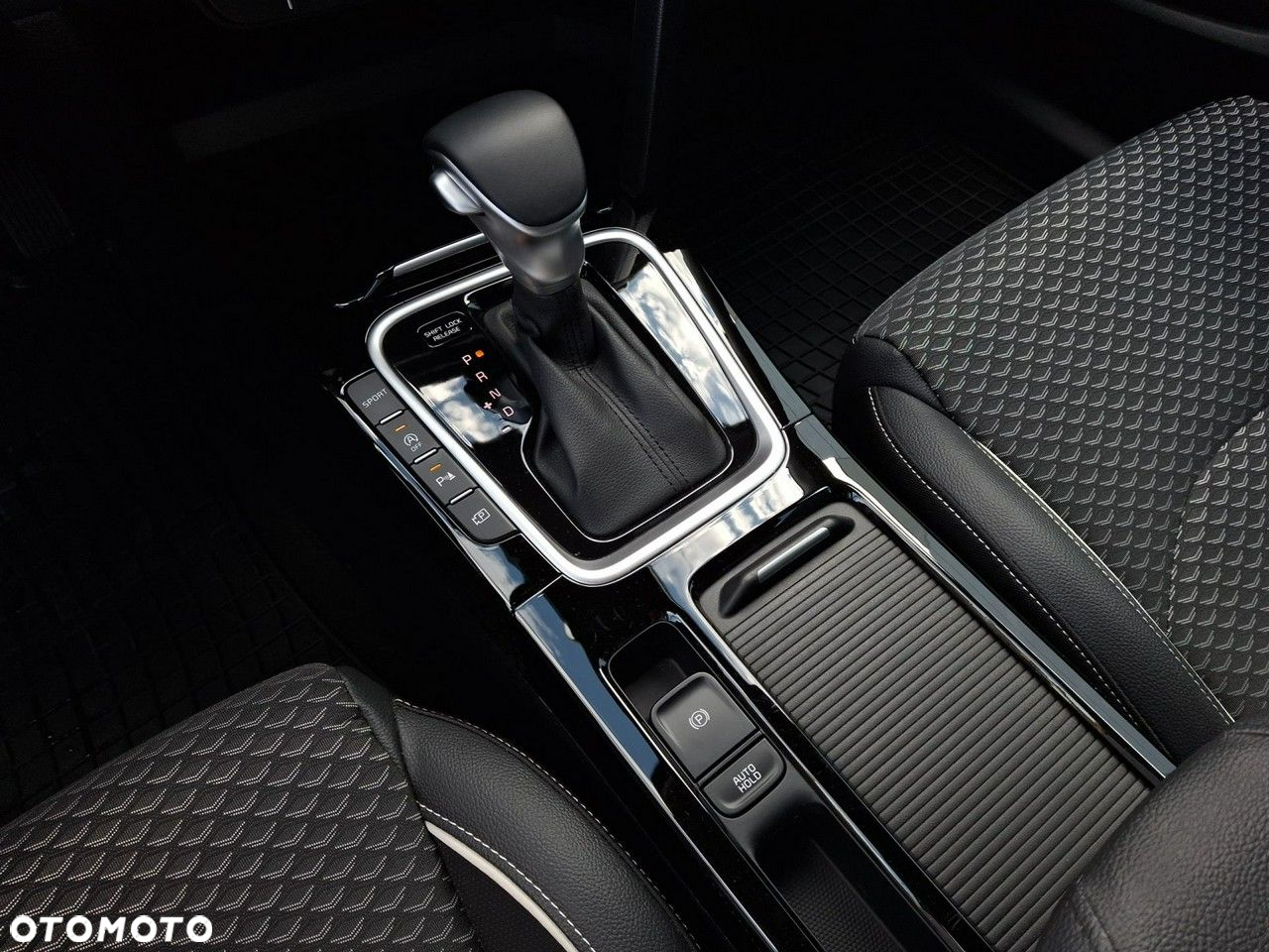 Kia Ceed 1.5 T-GDI Tribute DCT - 15
