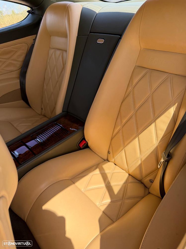 Bentley Continental GT - 9