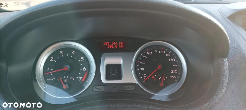 Renault Clio 1.2 16V Authentique - 2