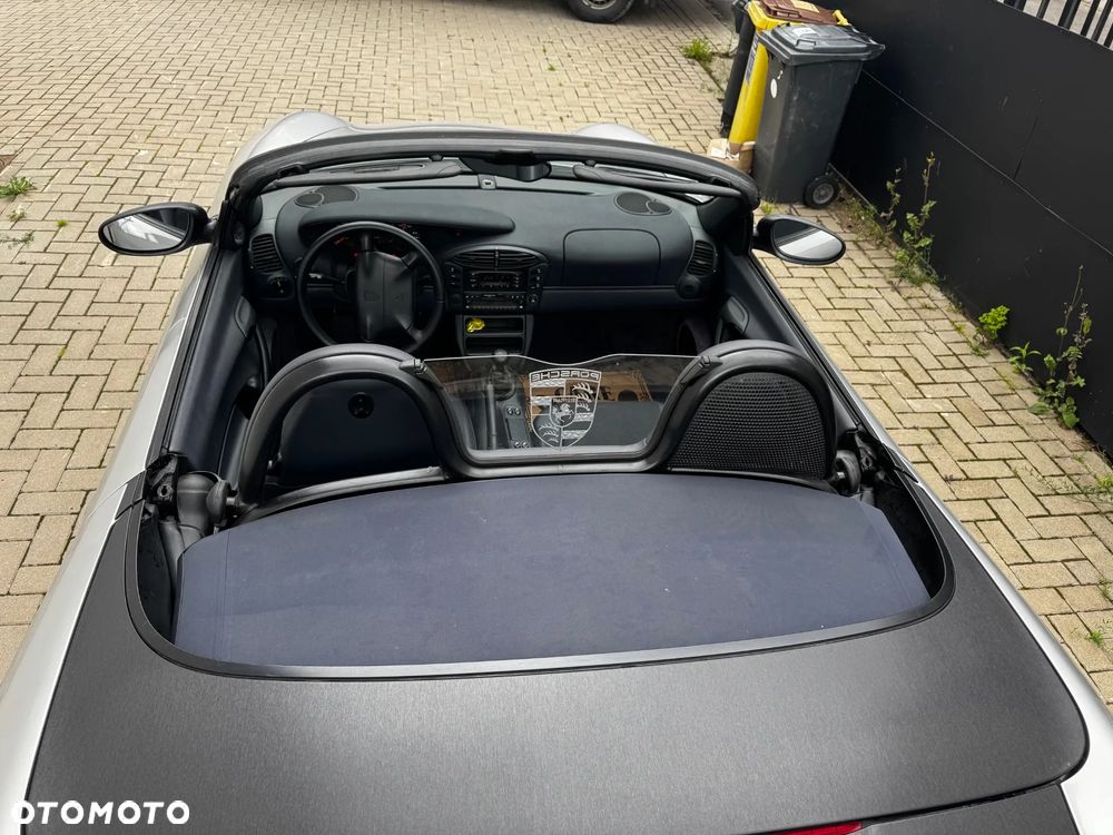 Porsche Boxster - 4