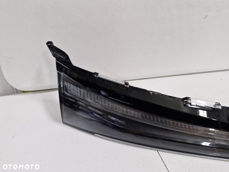 MERCEDES W174 CLA BLENDA LAMPA PRZÓD PRZEDNIA ŚRODKOWA - 3