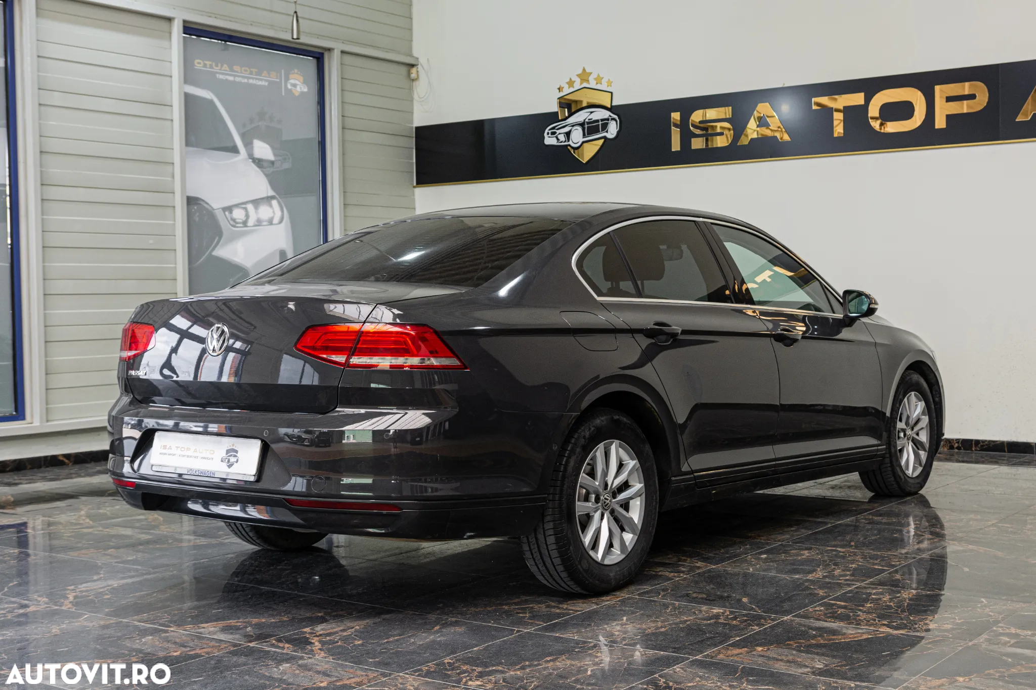 Volkswagen Passat 2.0 TDI DSG Highline - 4