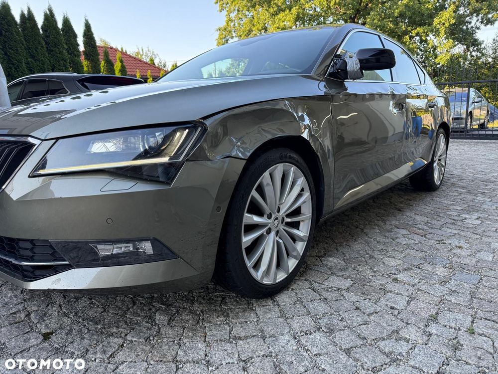 Skoda Superb 2.0 TDI DSG Premium Edition - 3