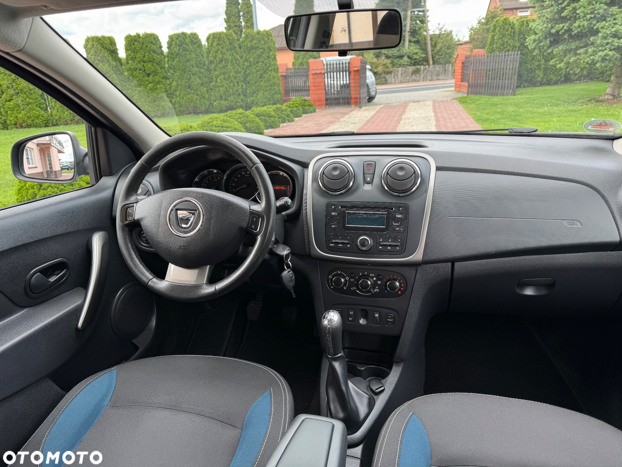 Dacia Logan MCV TCe 90 S&S Celebration - 16