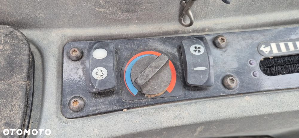 Caterpillar CAT 428D tylko 8300h, KLIMA, UMOWA KUPNA - 4