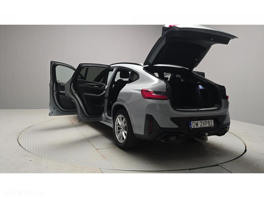 BMW X4 - 11
