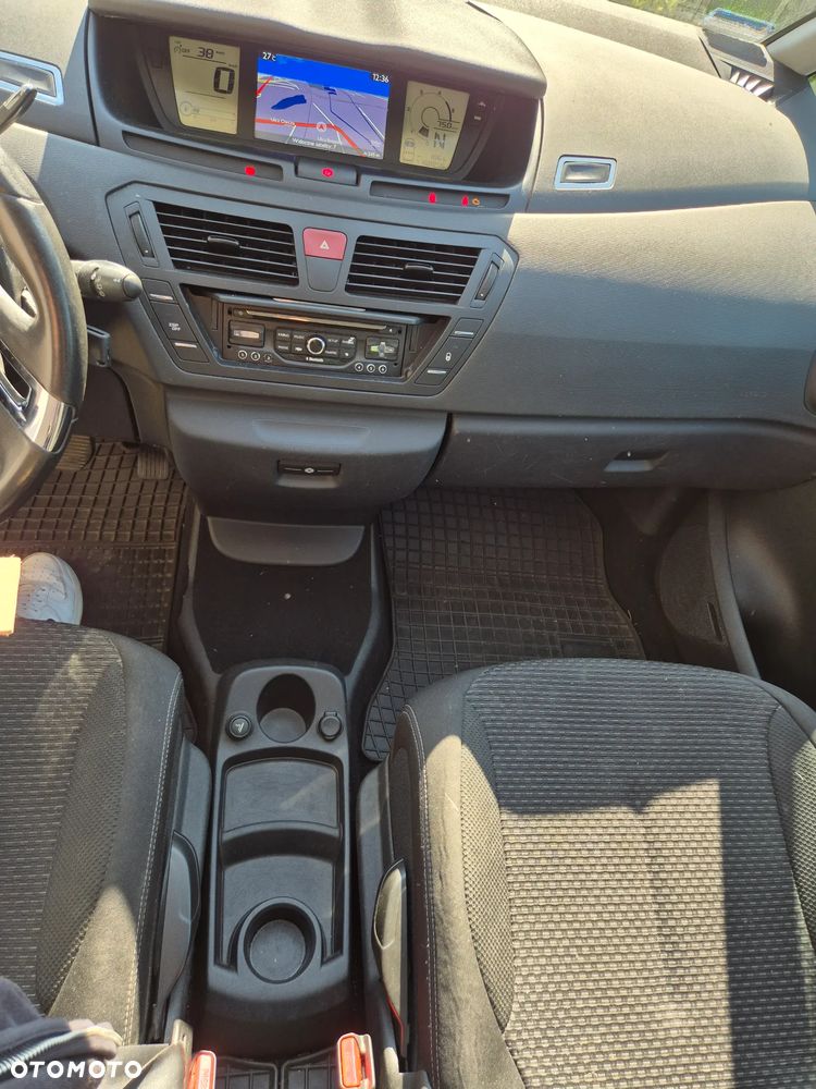 Citroën C4 Picasso - 14