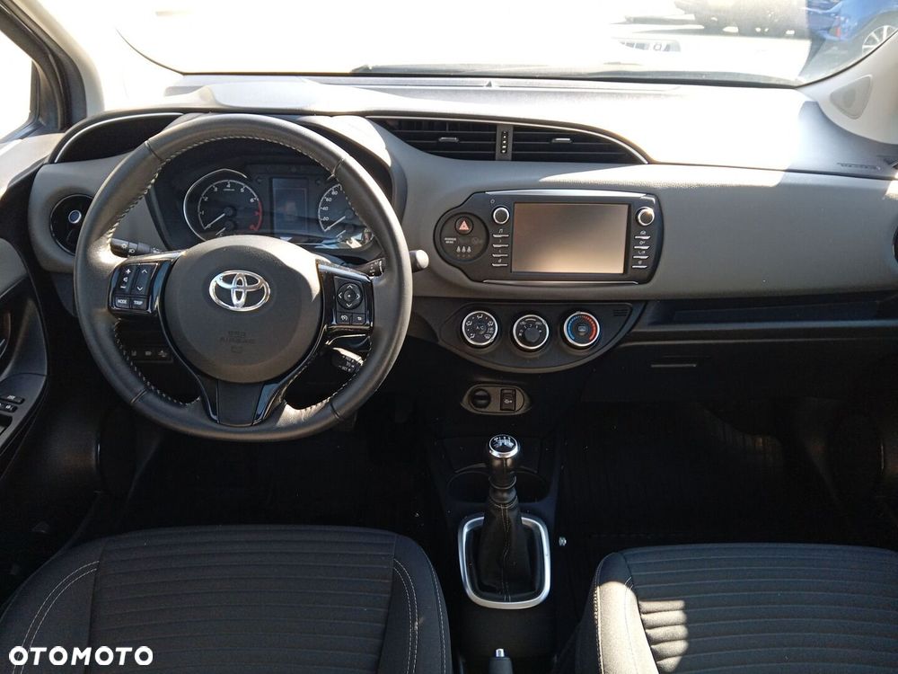 Toyota Yaris - 15