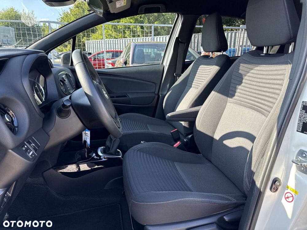 Toyota Yaris 1.5 Selection - 11