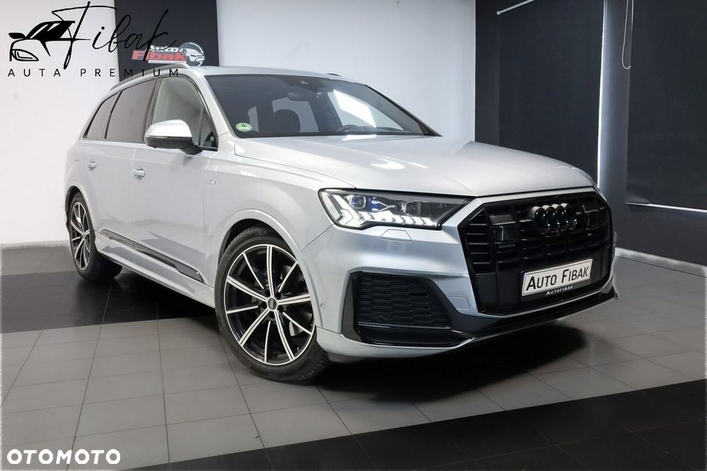 Audi Q7 - 1