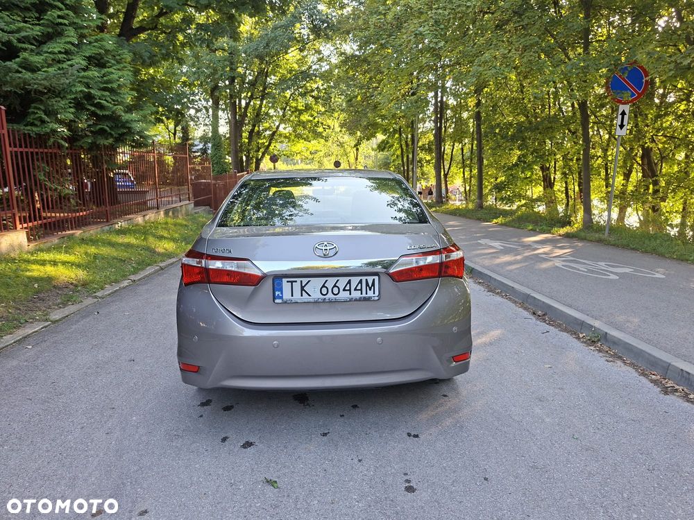 Toyota Corolla 1.6 Premium - 6