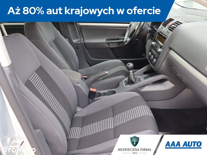 Volkswagen Jetta - 10