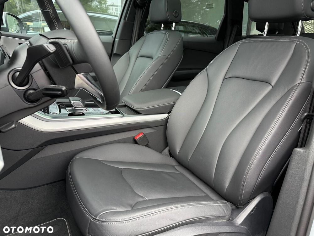 Audi Q7 - 11