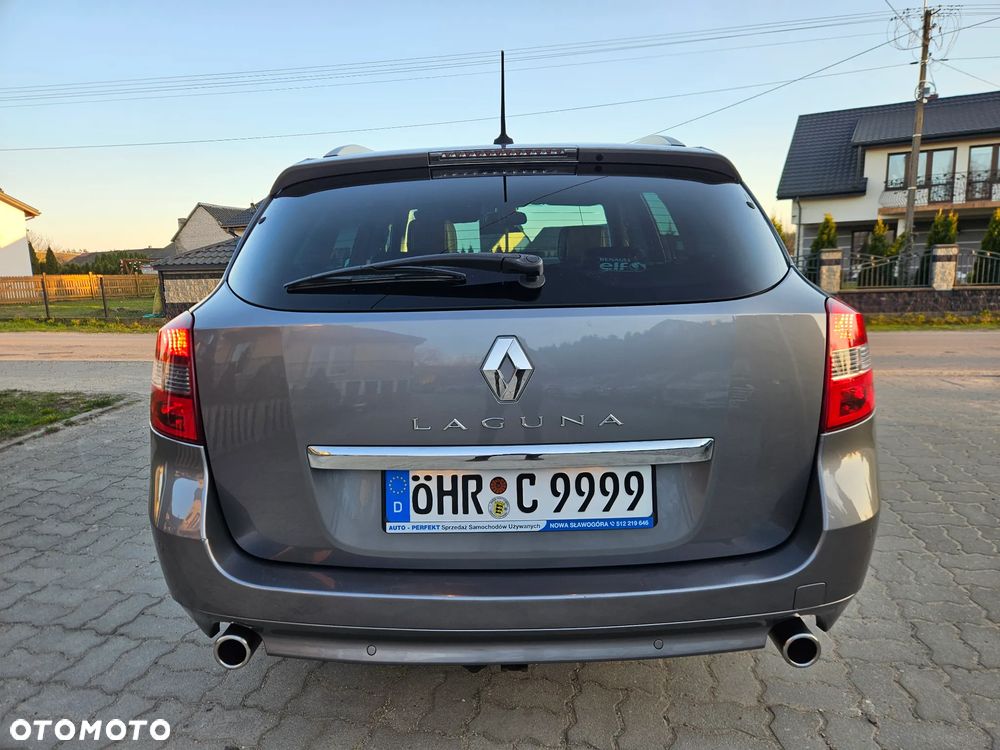 Renault Laguna 2.0 dCi Bose Edition ESM - 11