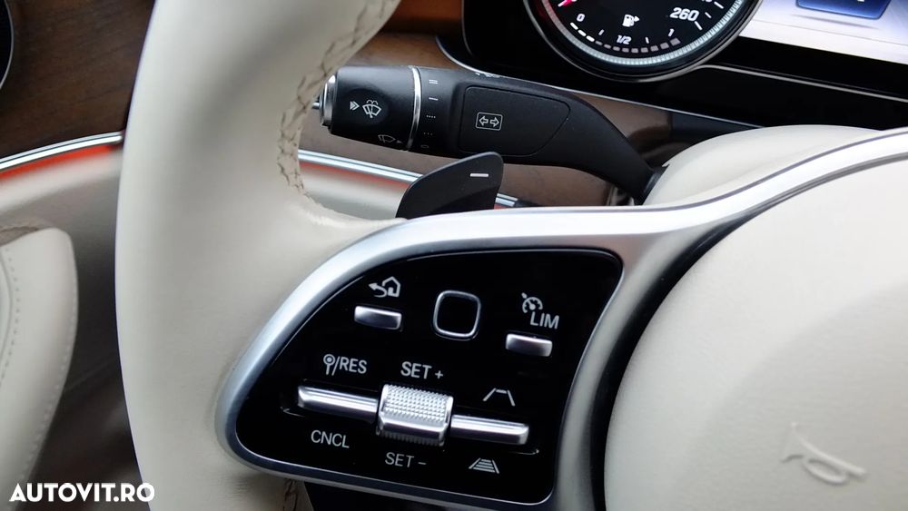 Mercedes-Benz E 220 d 9G-TRONIC Exclusive - 17